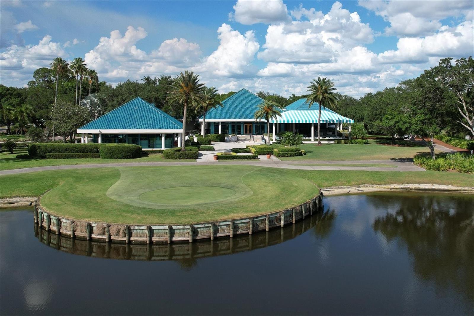 UNIVERSITY PARK COUNTRY CLUB - Residential