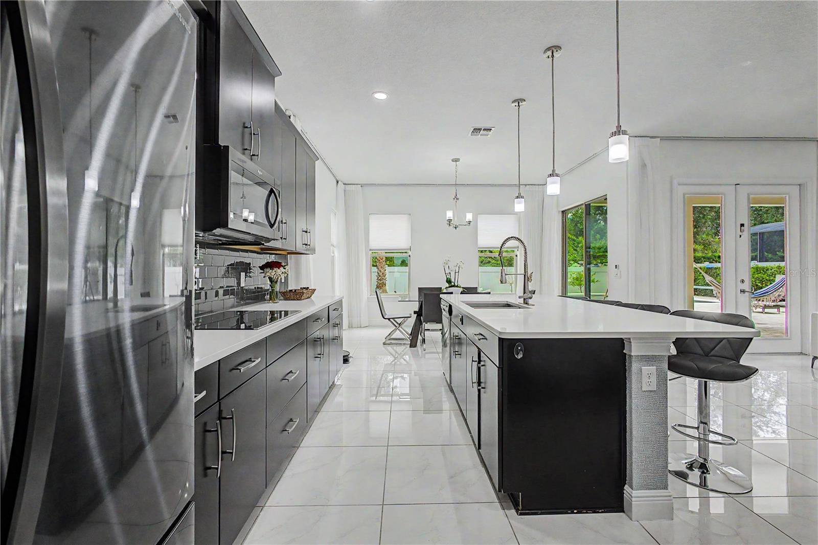 ENCLAVE - Residential
