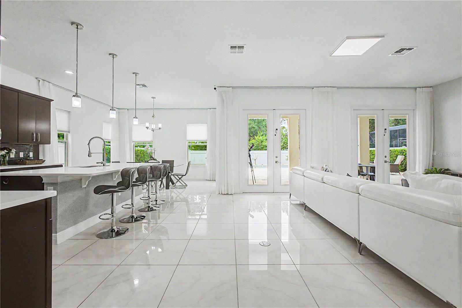 ENCLAVE - Residential