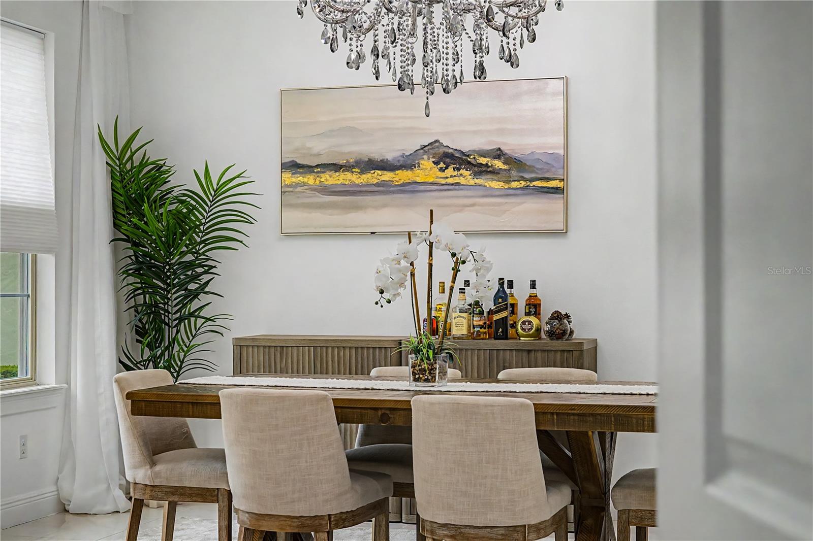 ENCLAVE - Residential