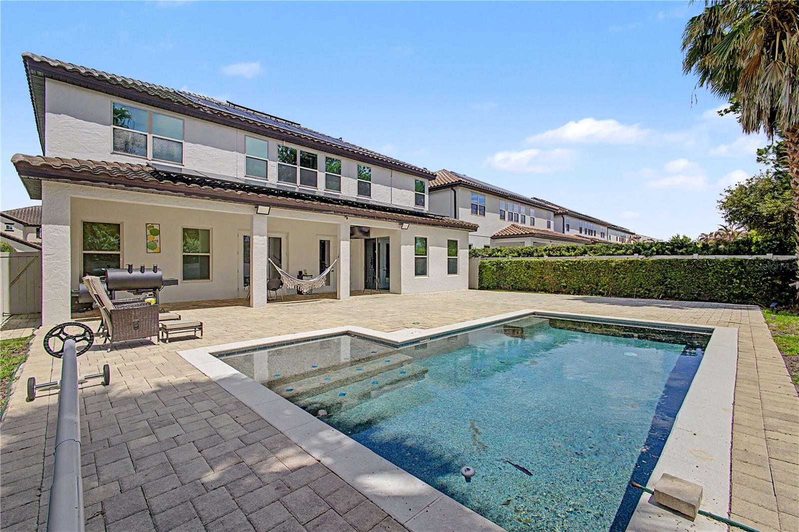 ENCLAVE - Residential