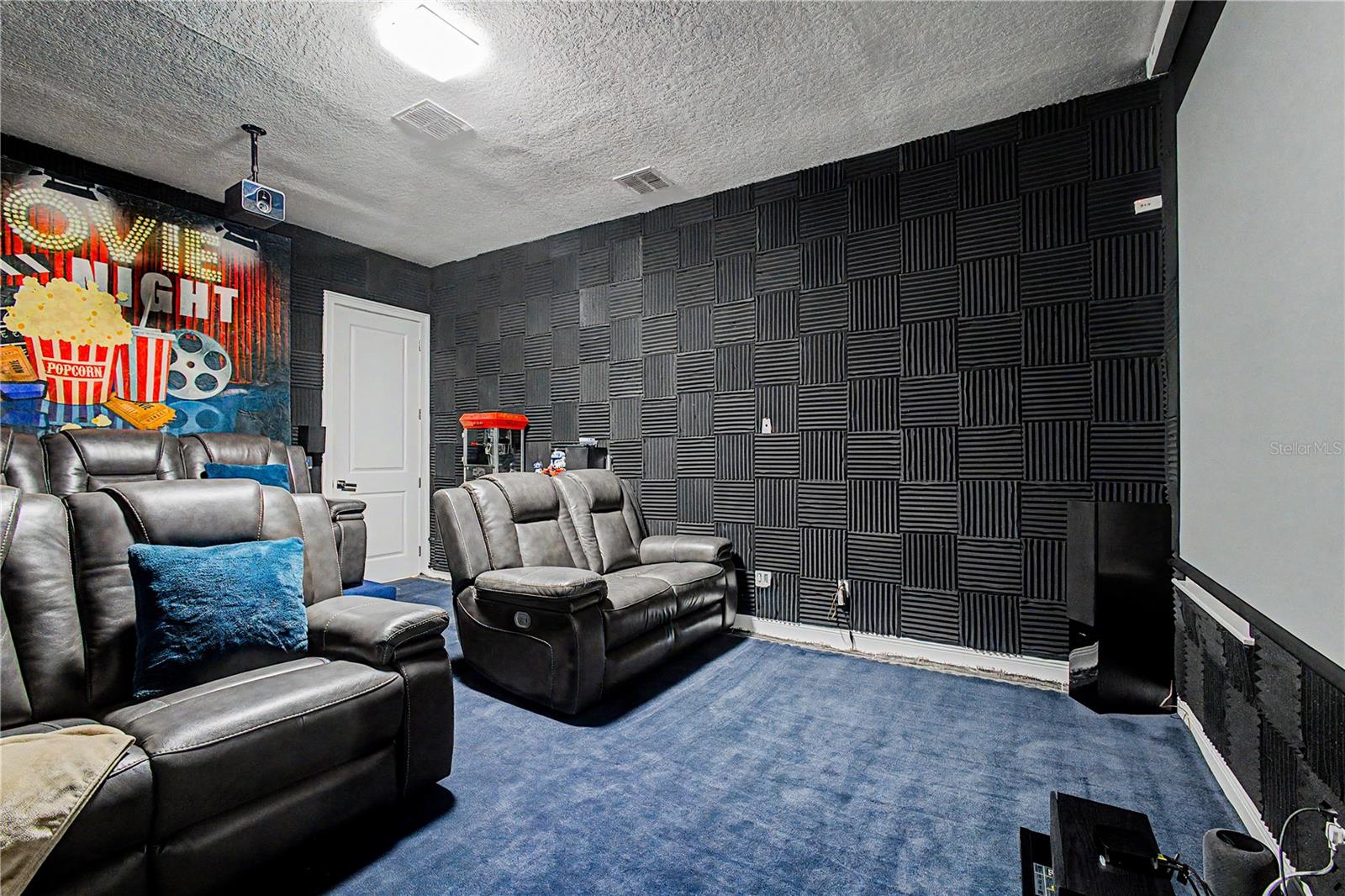 ENCLAVE - Residential
