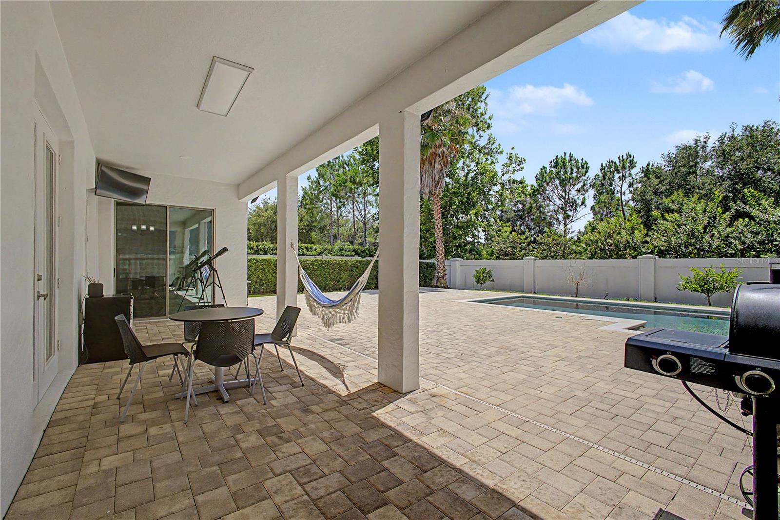ENCLAVE - Residential