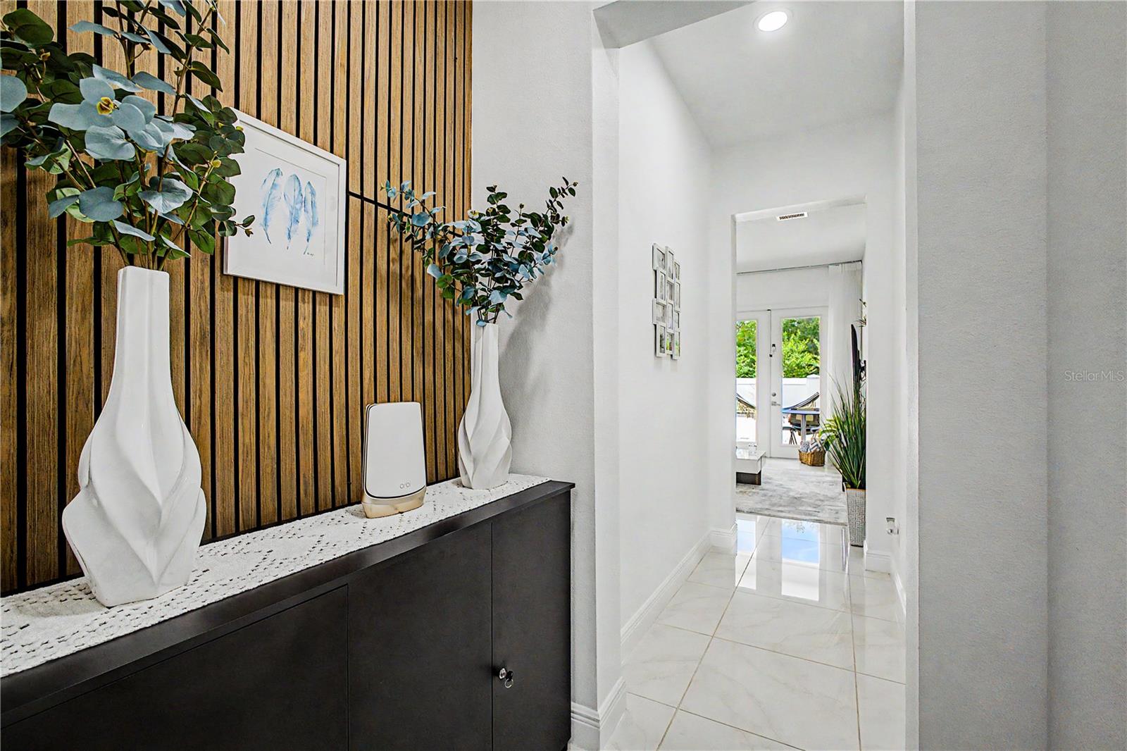 ENCLAVE - Residential