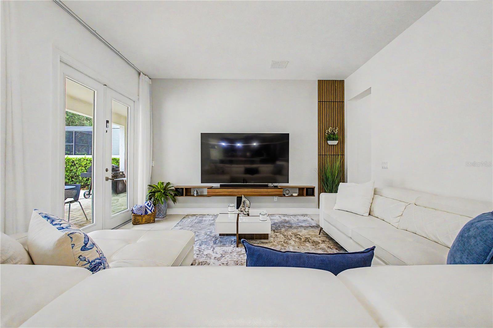 ENCLAVE - Residential