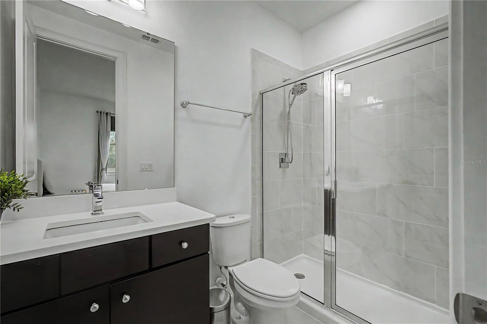ENCLAVE - Residential