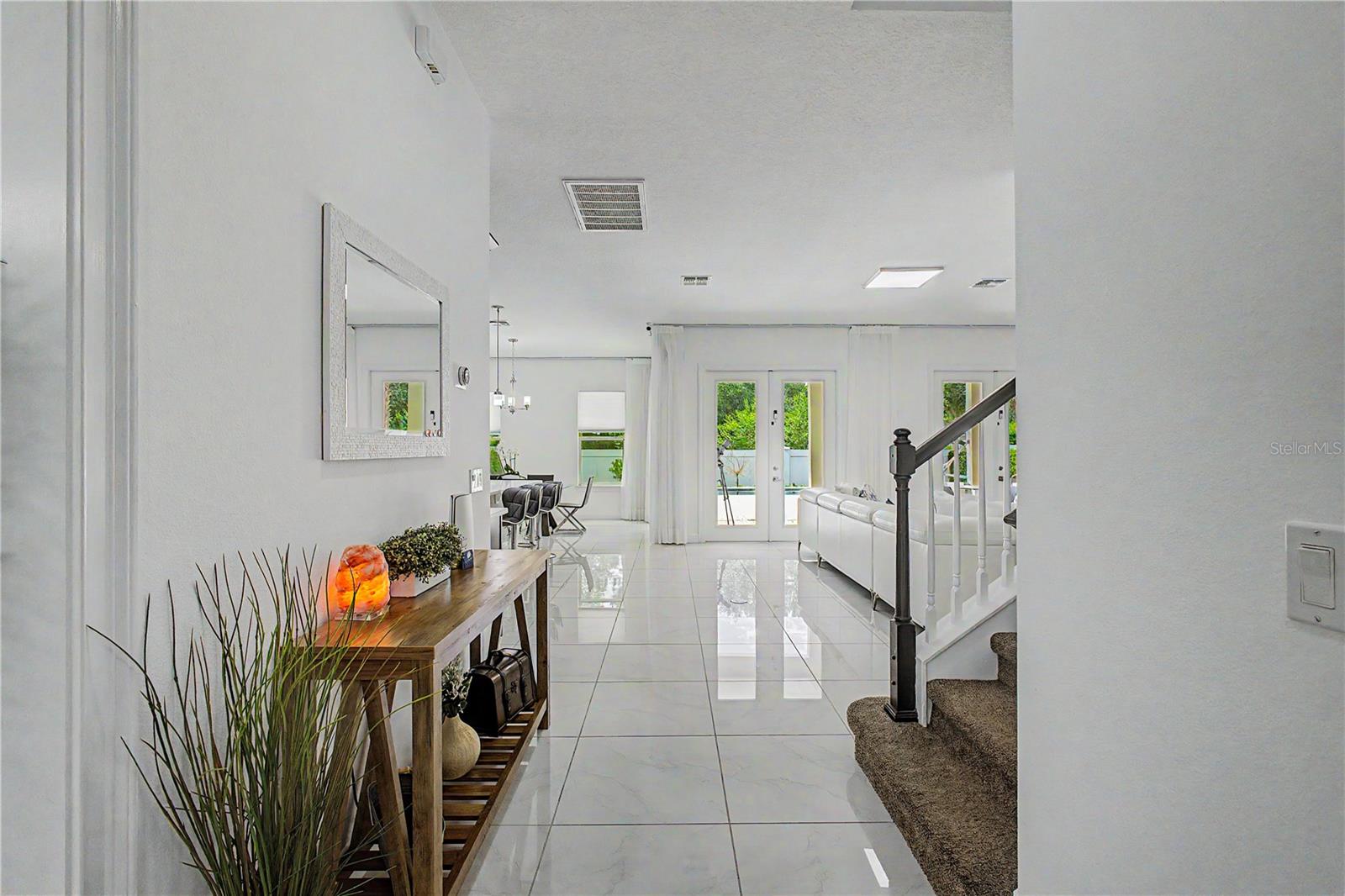 ENCLAVE - Residential