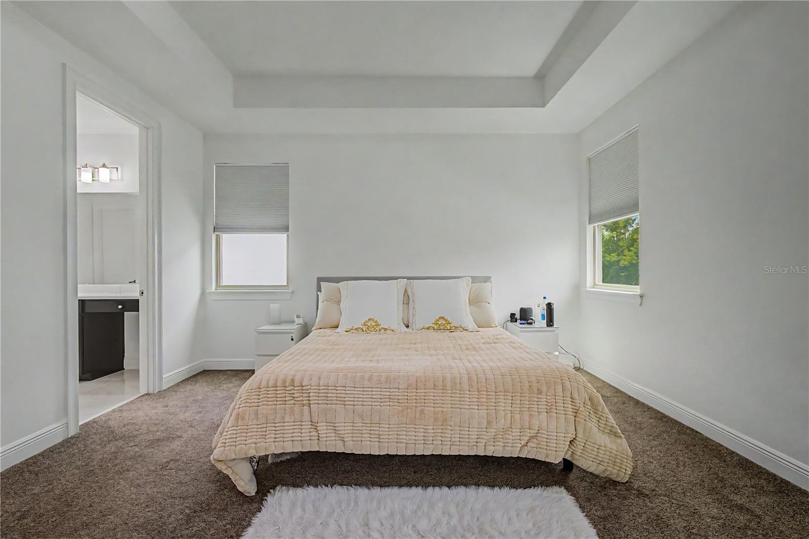 ENCLAVE - Residential