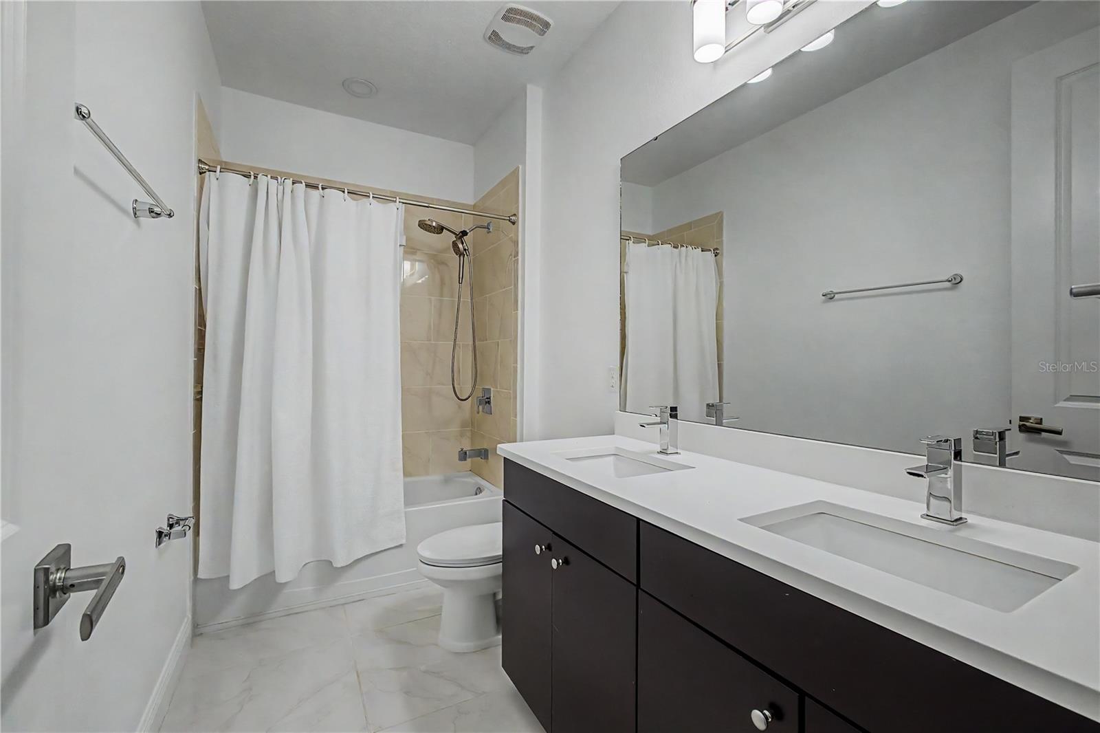ENCLAVE - Residential