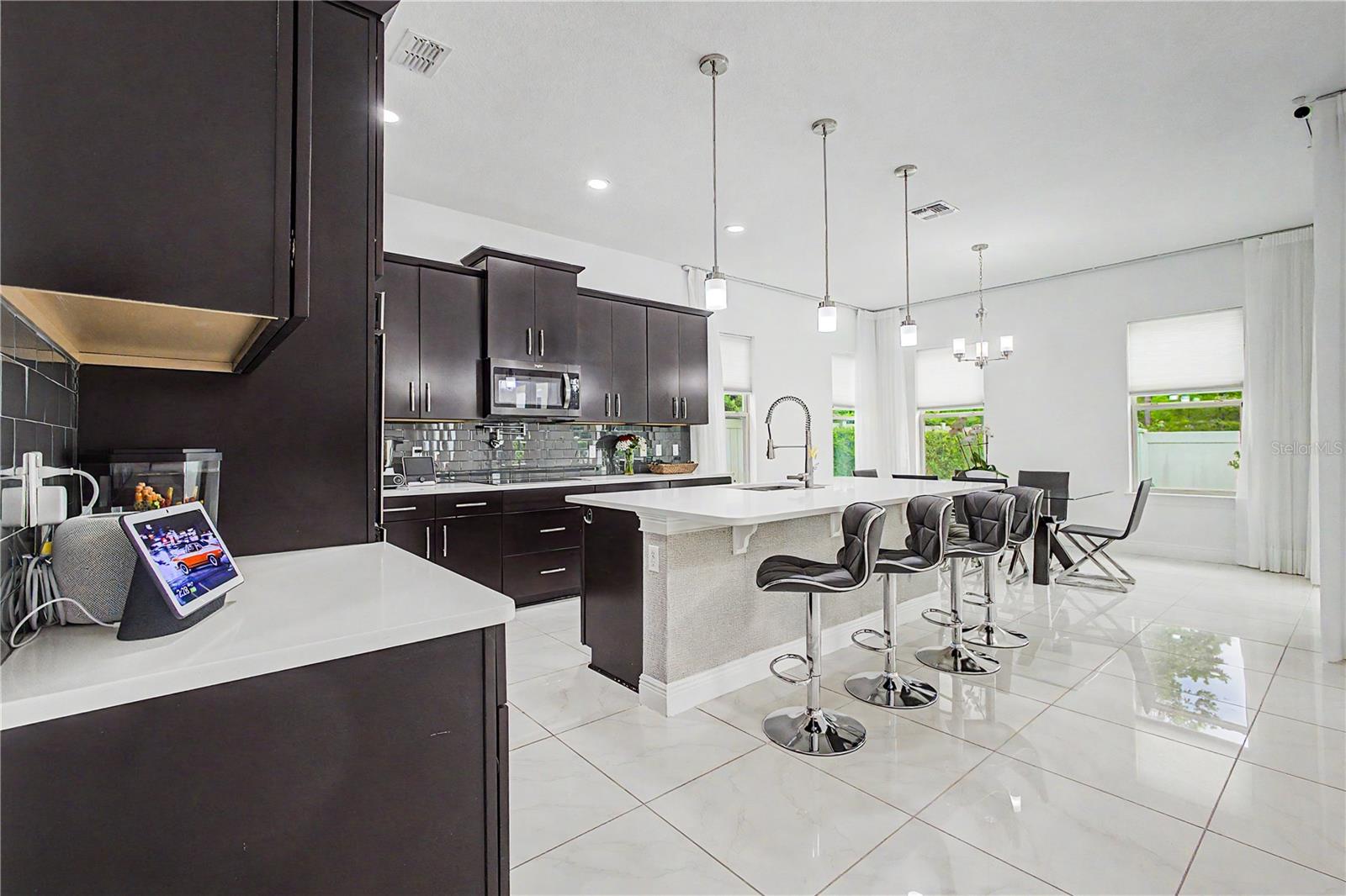 ENCLAVE - Residential
