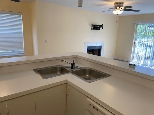 CENTRAL PARK SEC 2 PH 1 - Residential Lease