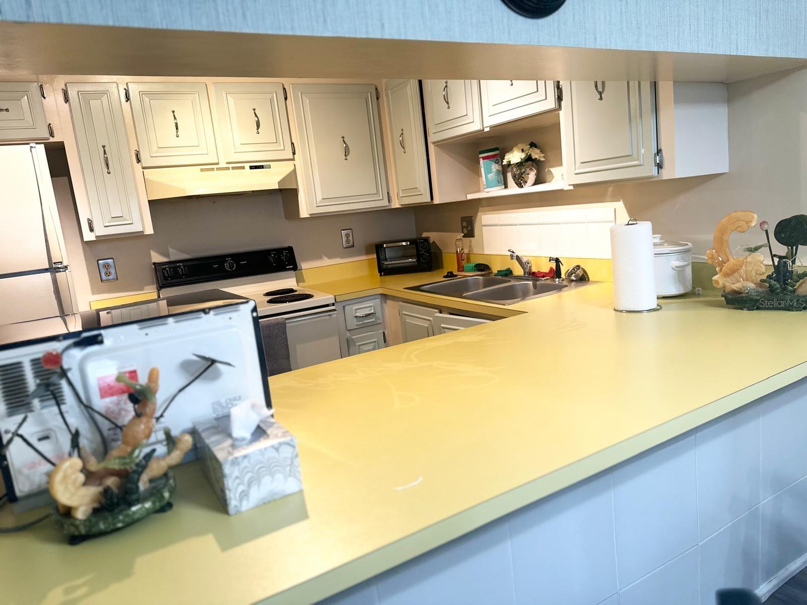 REGENCY PLAZA CONDO - Residential