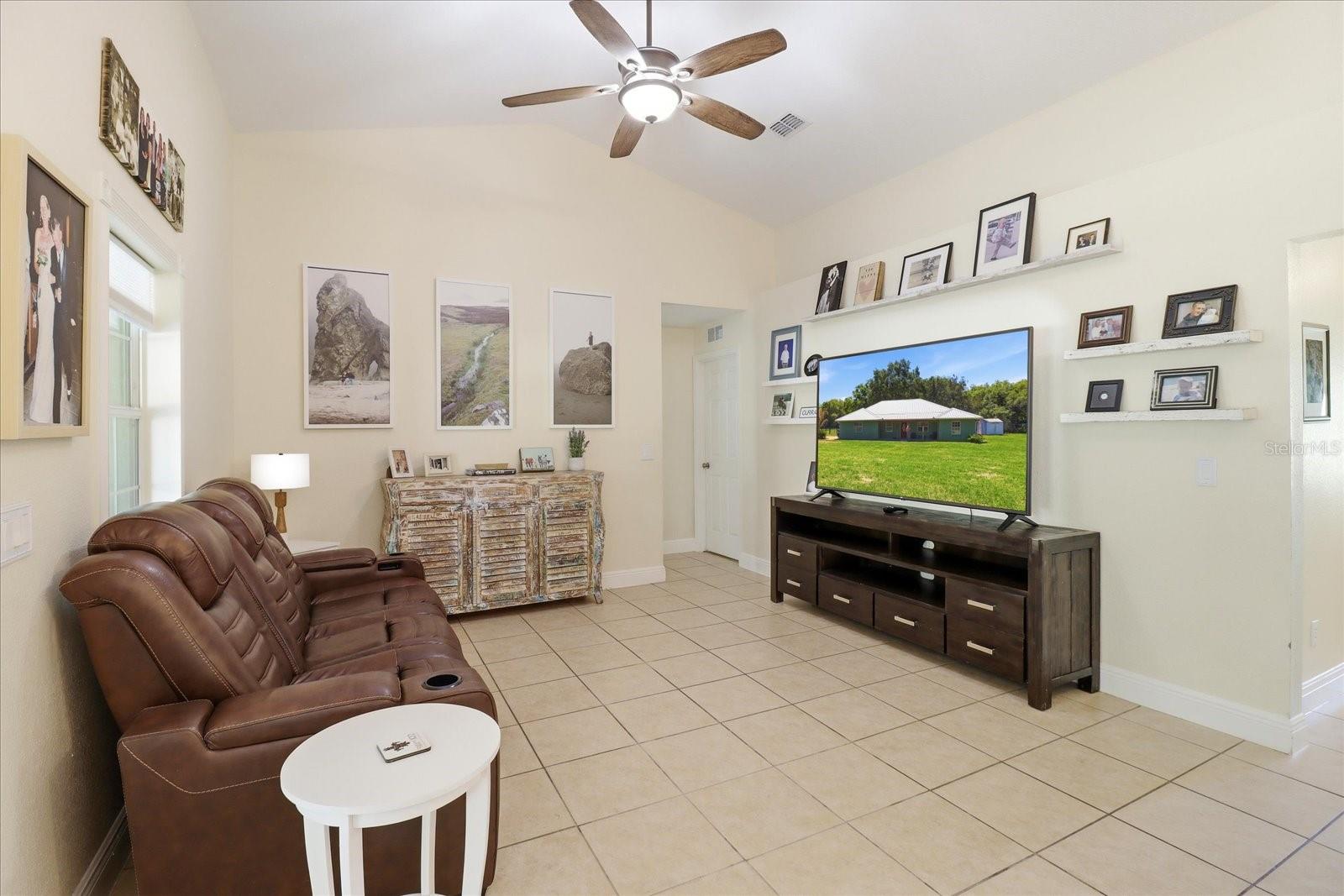 SUMMERFIELD - Residential