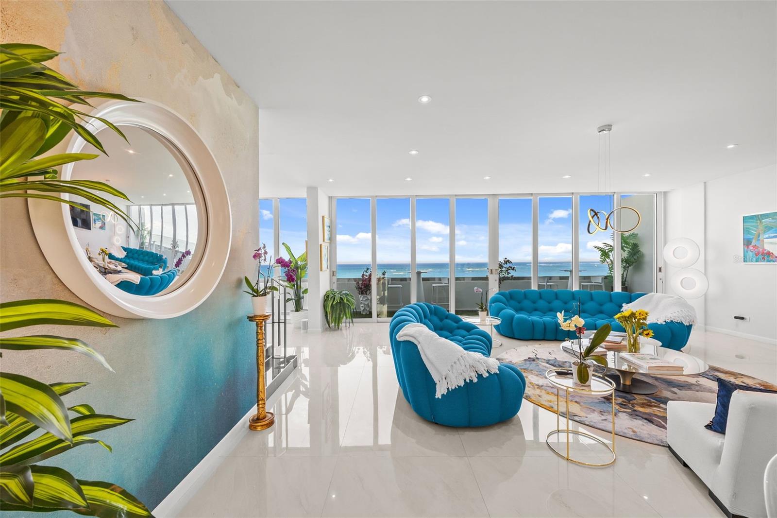 SURFSIDE MANSIONS - Residential