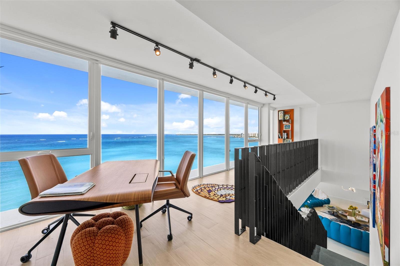 SURFSIDE MANSIONS - Residential