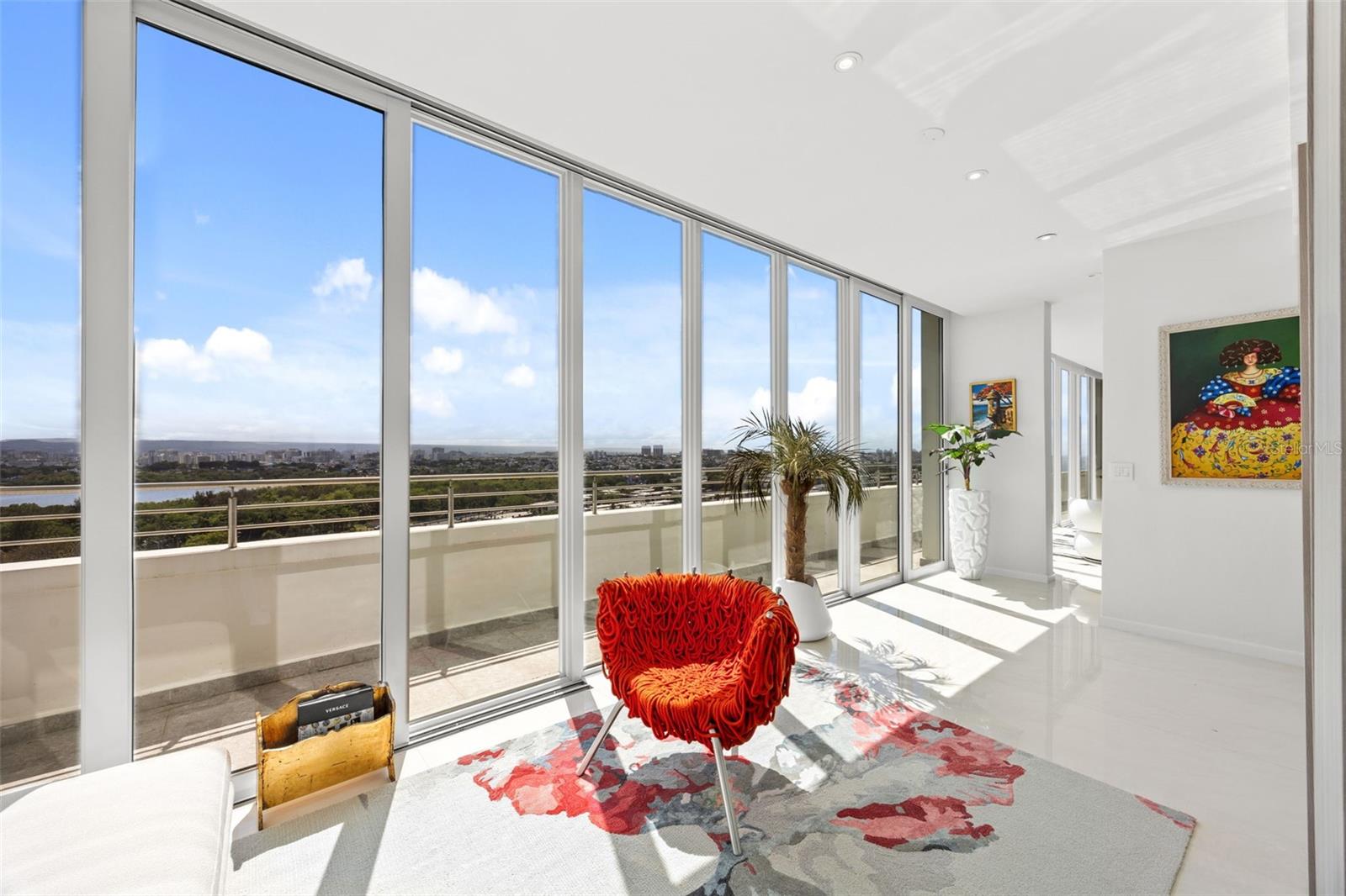 SURFSIDE MANSIONS - Residential