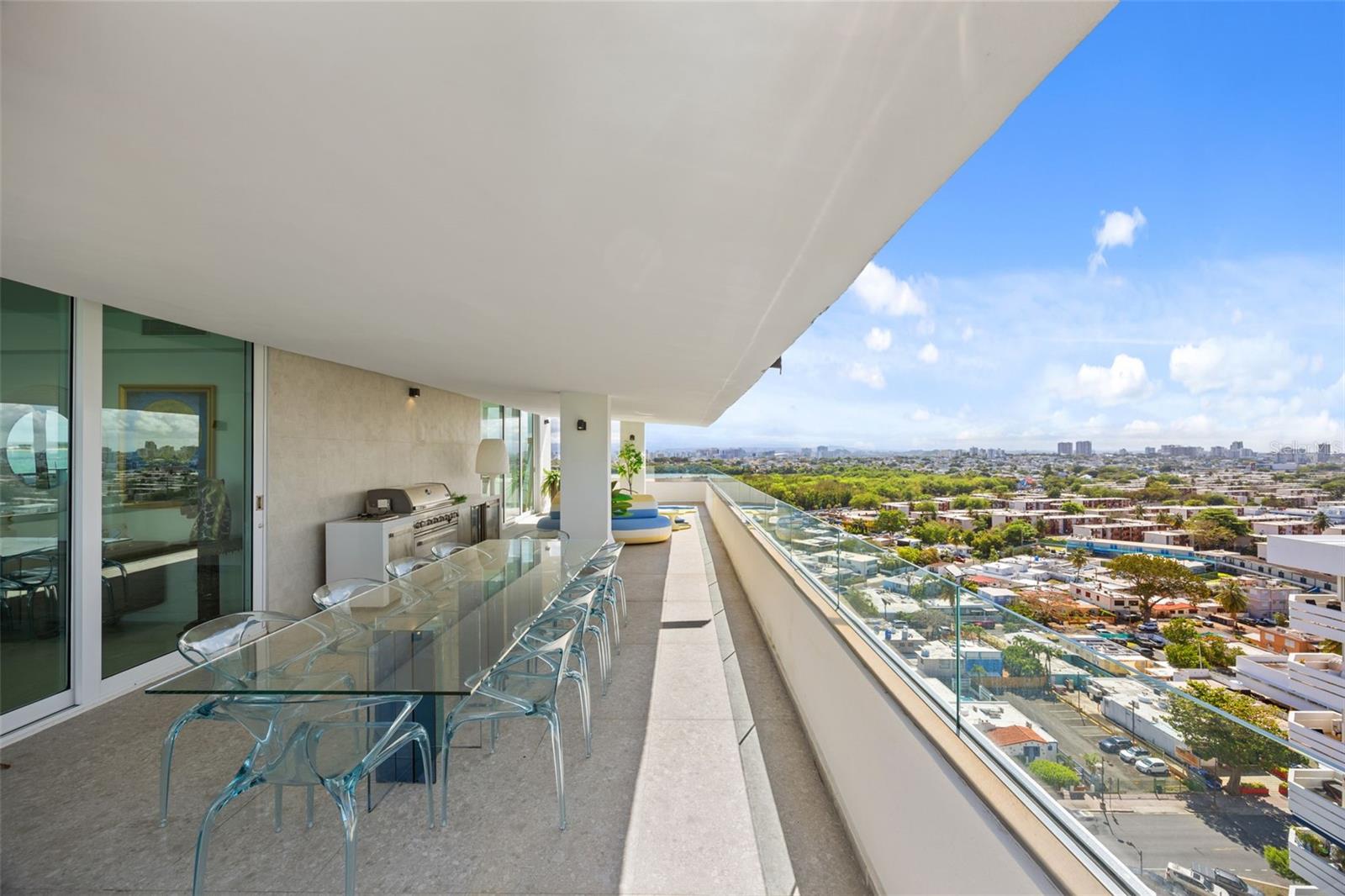 SURFSIDE MANSIONS - Residential