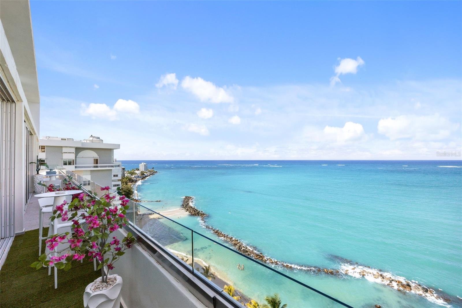SURFSIDE MANSIONS - Residential