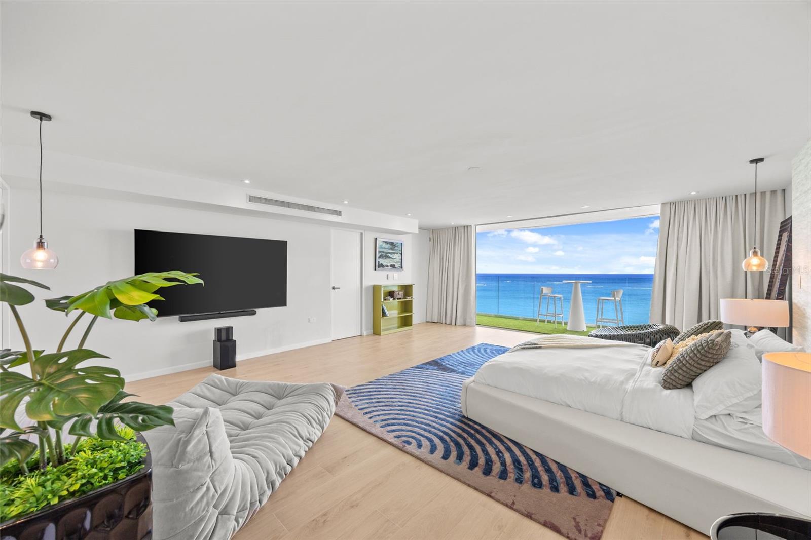 SURFSIDE MANSIONS - Residential