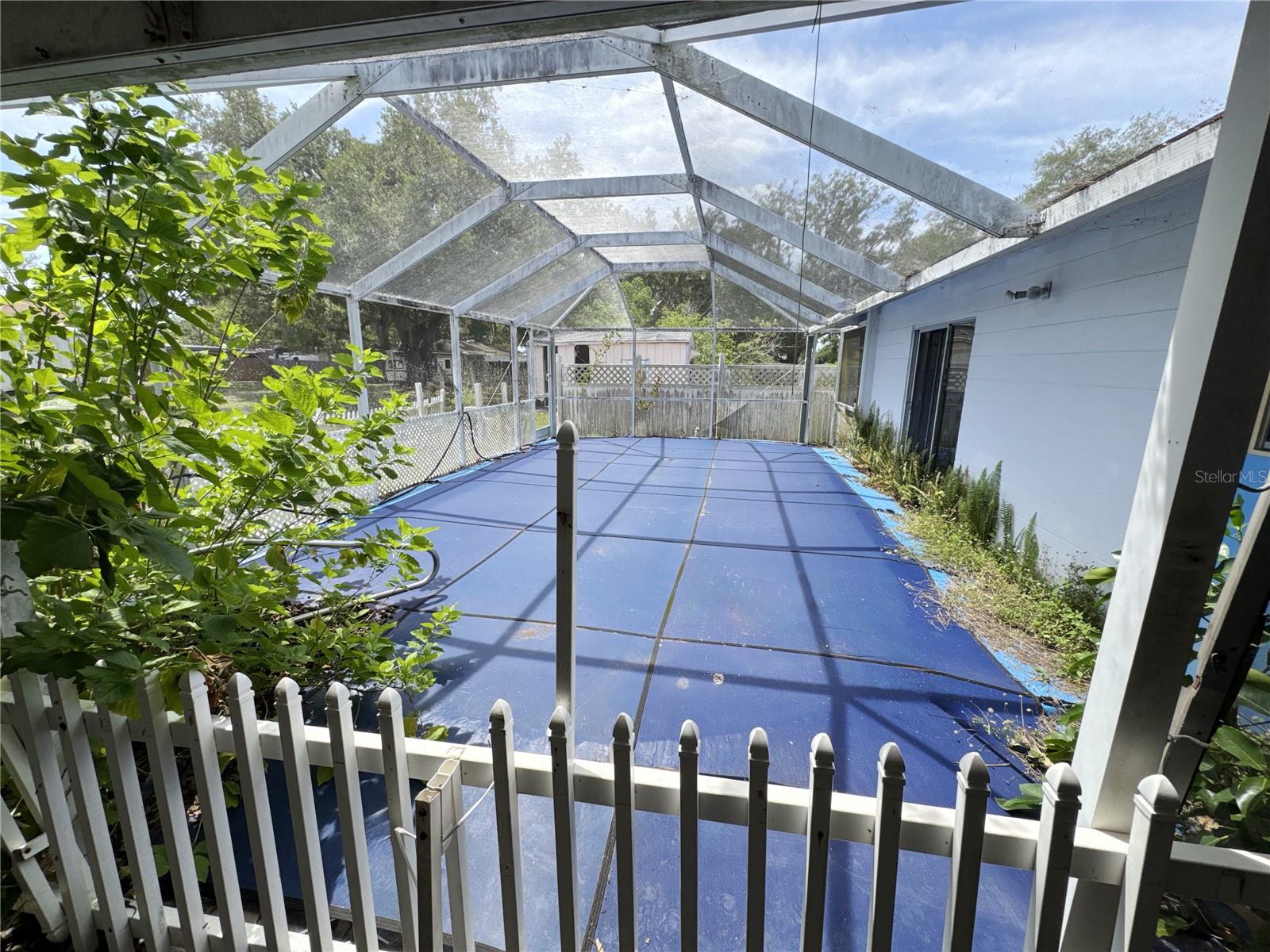 BEVERLY TERRACE - Residential