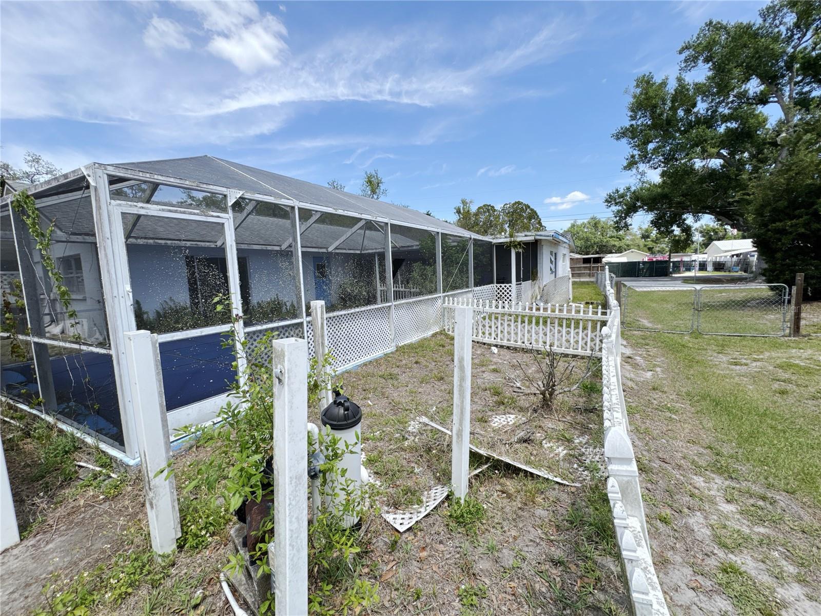 BEVERLY TERRACE - Residential