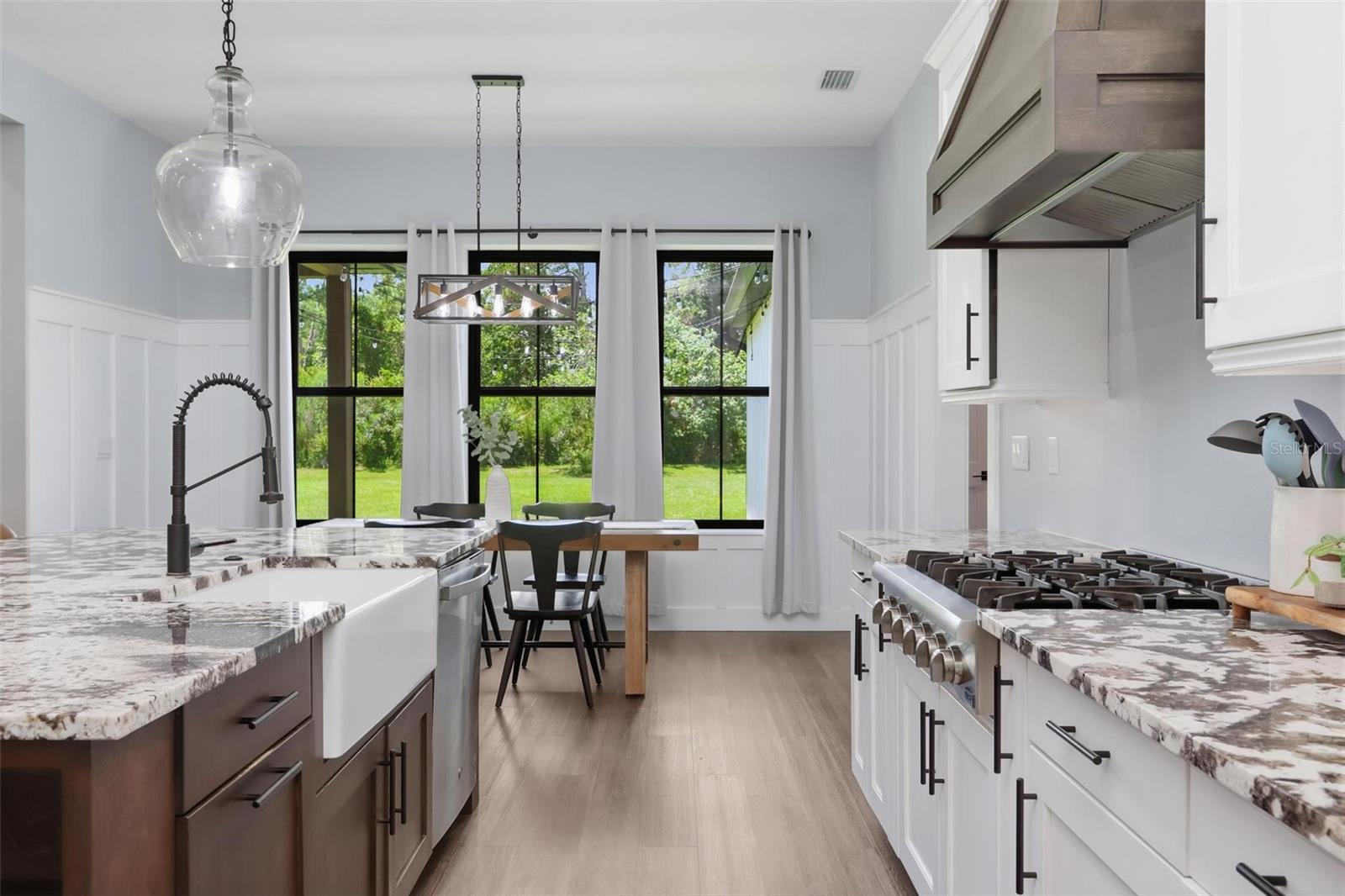 DOMINGO REYES GRANT - Residential