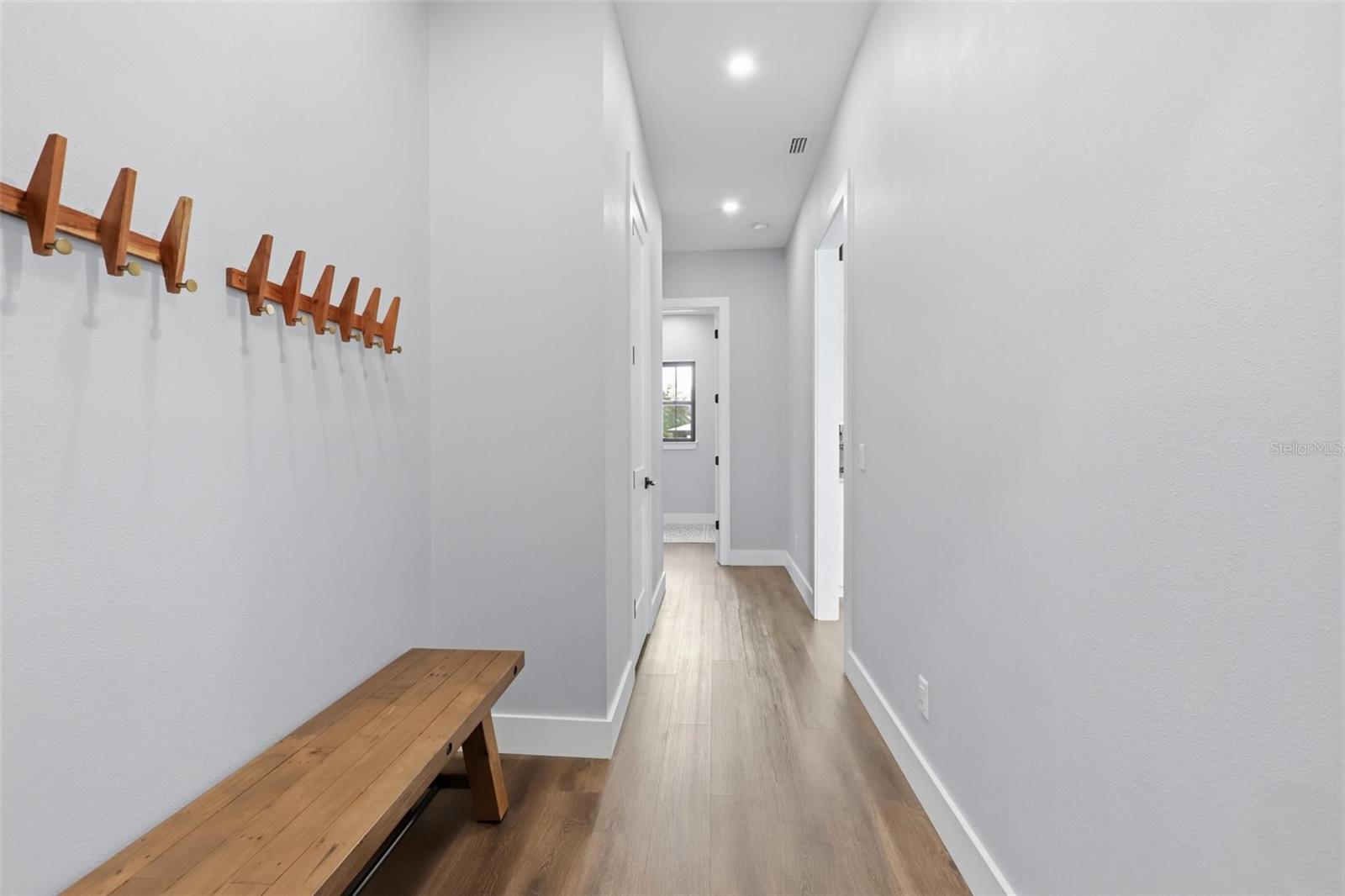 DOMINGO REYES GRANT - Residential