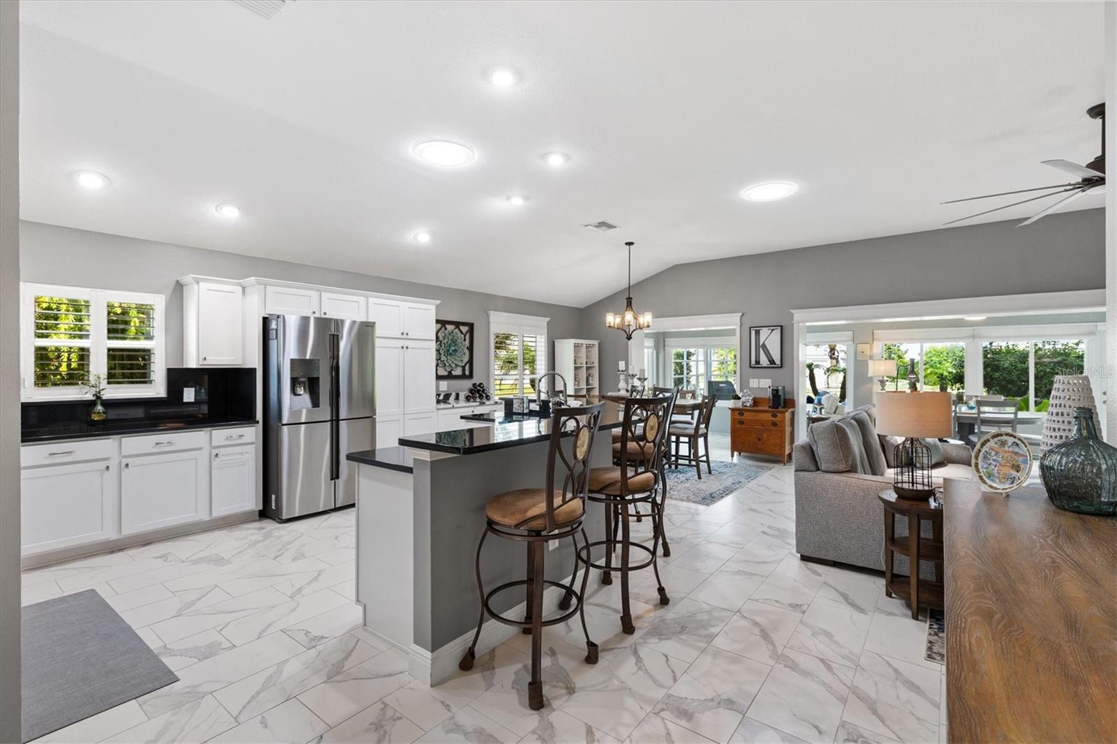 VILLAGE/FENNEY UN #8 - Residential