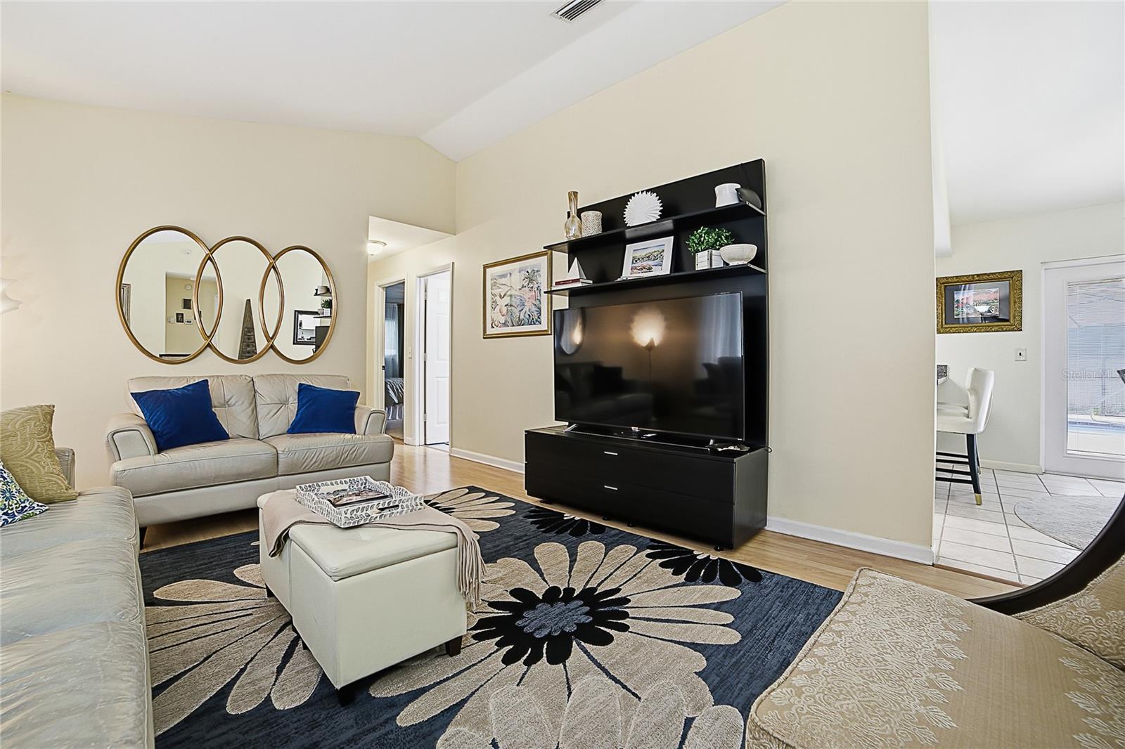 DELTONA LAKES UN 17 - Residential