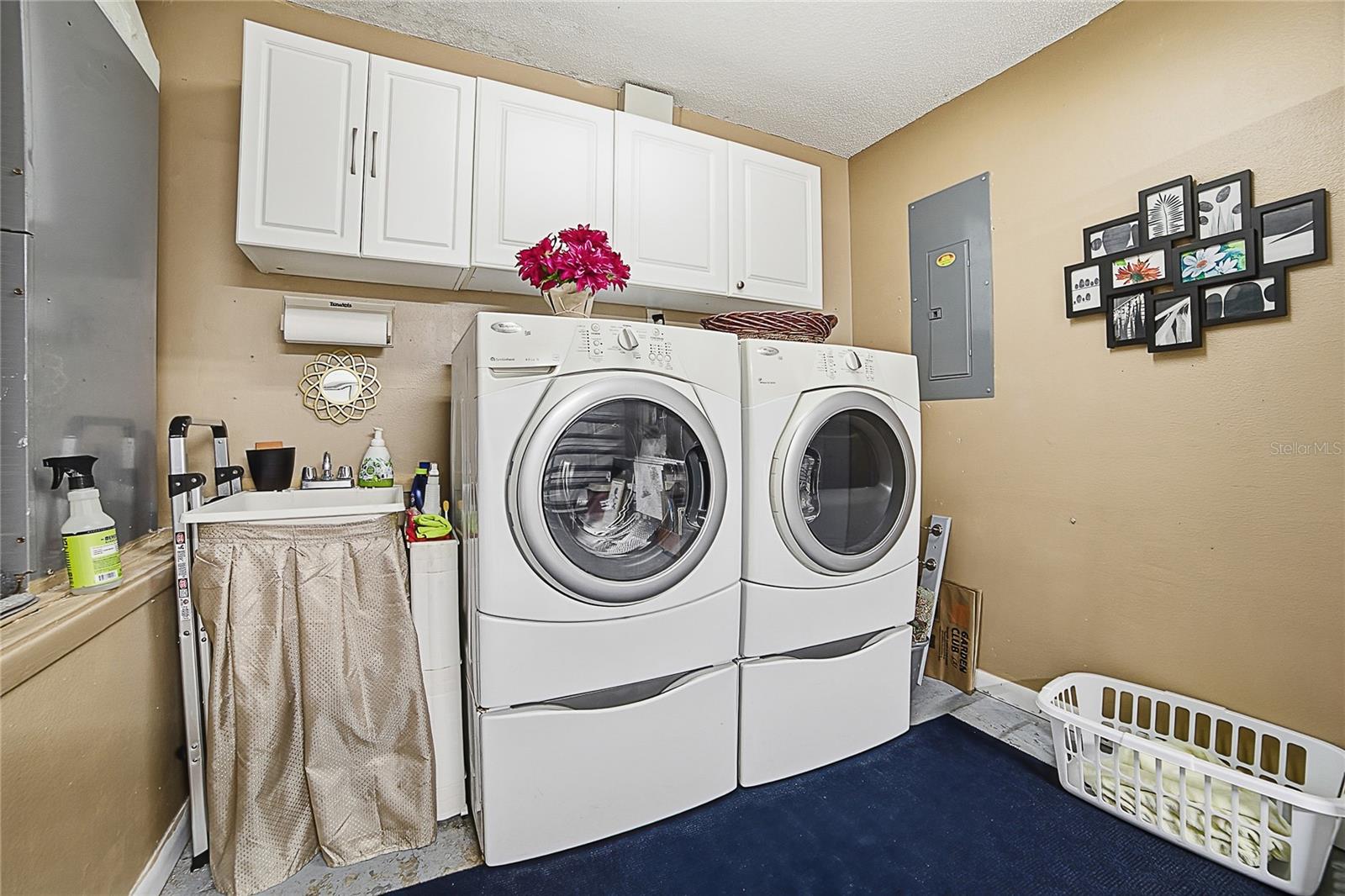 DELTONA LAKES UN 17 - Residential