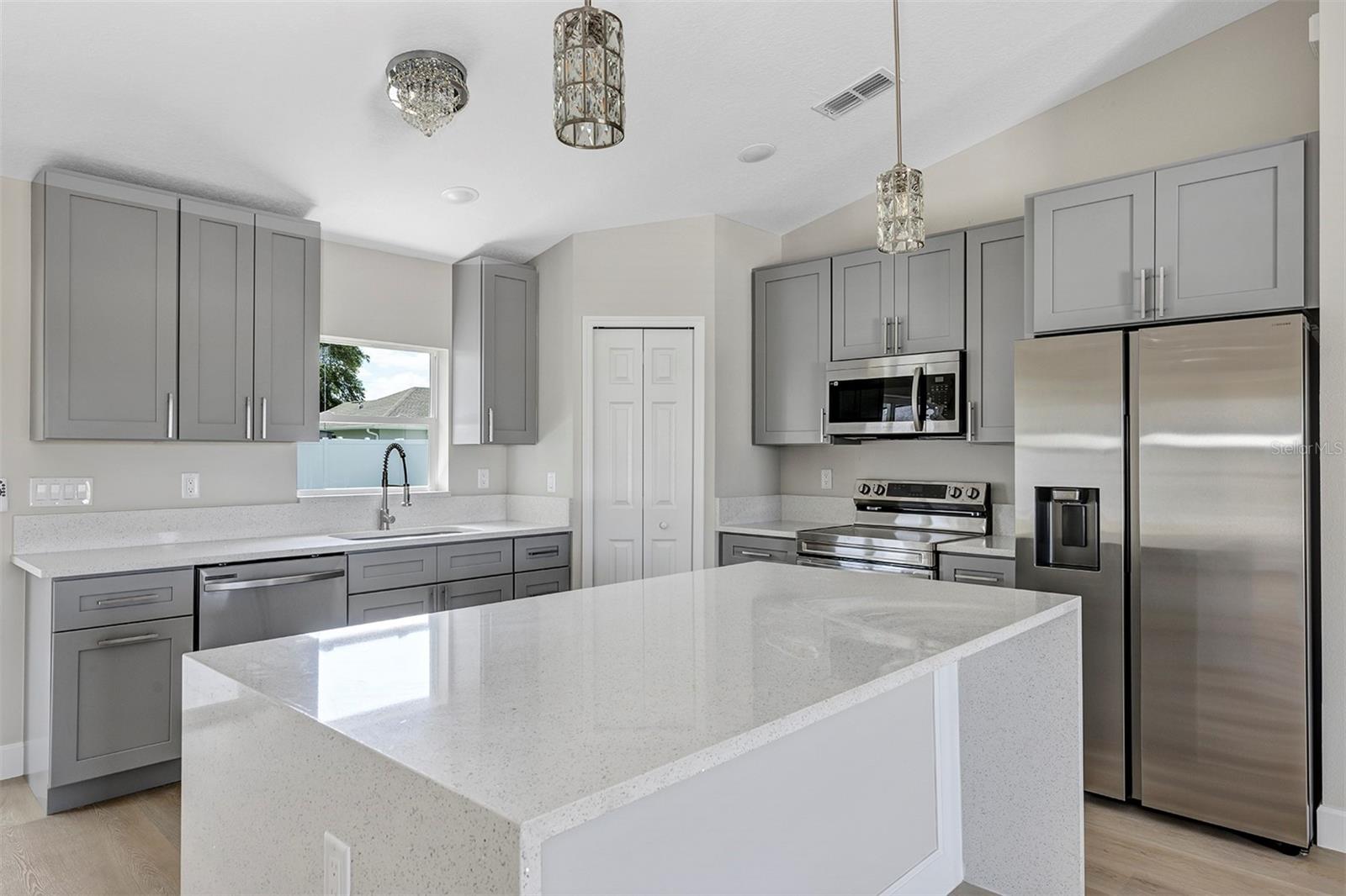 ROLLING RANCH ESTATES - Residential