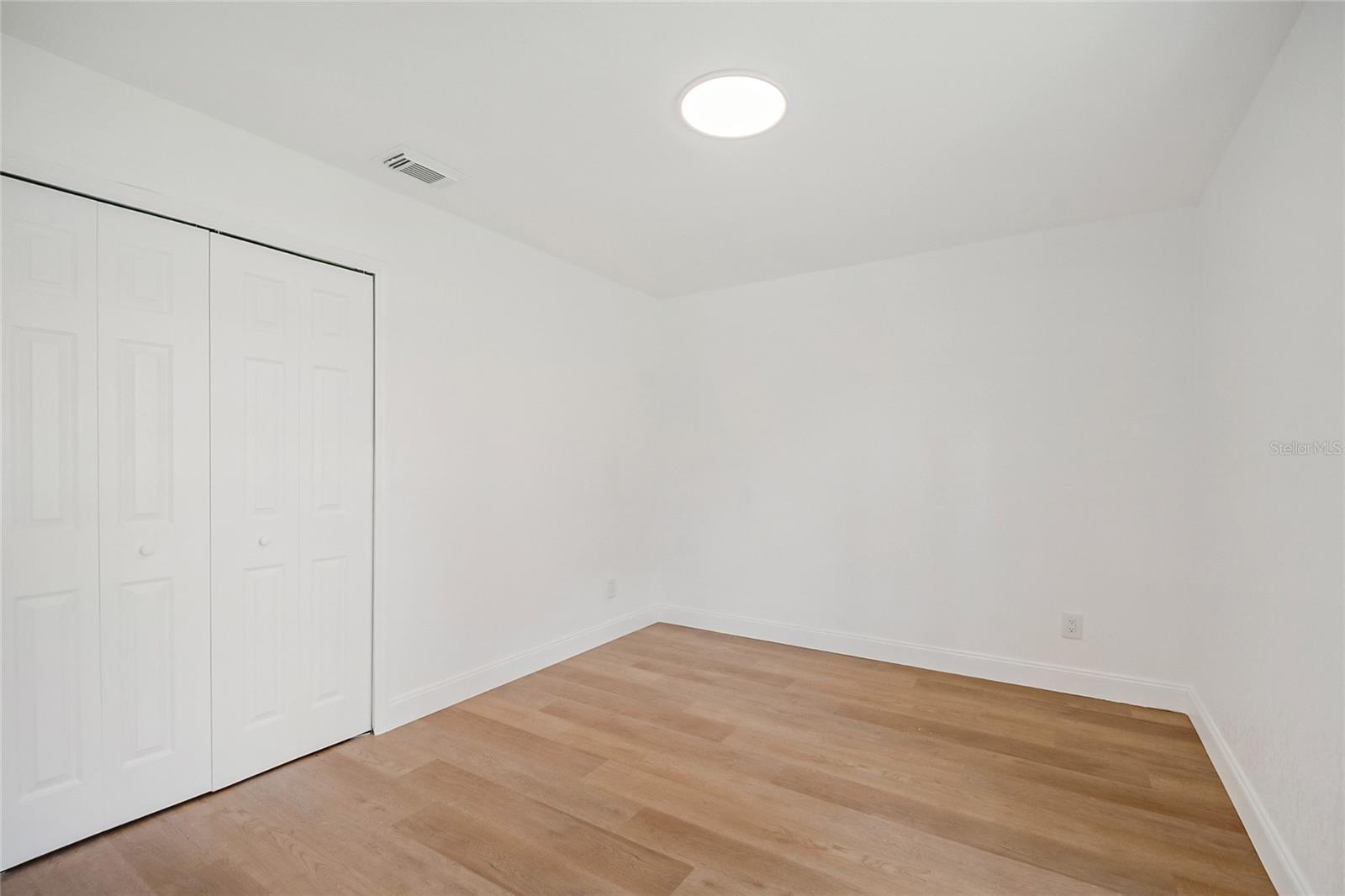 WESTSIDE MANOR SEC 03 - Residential
