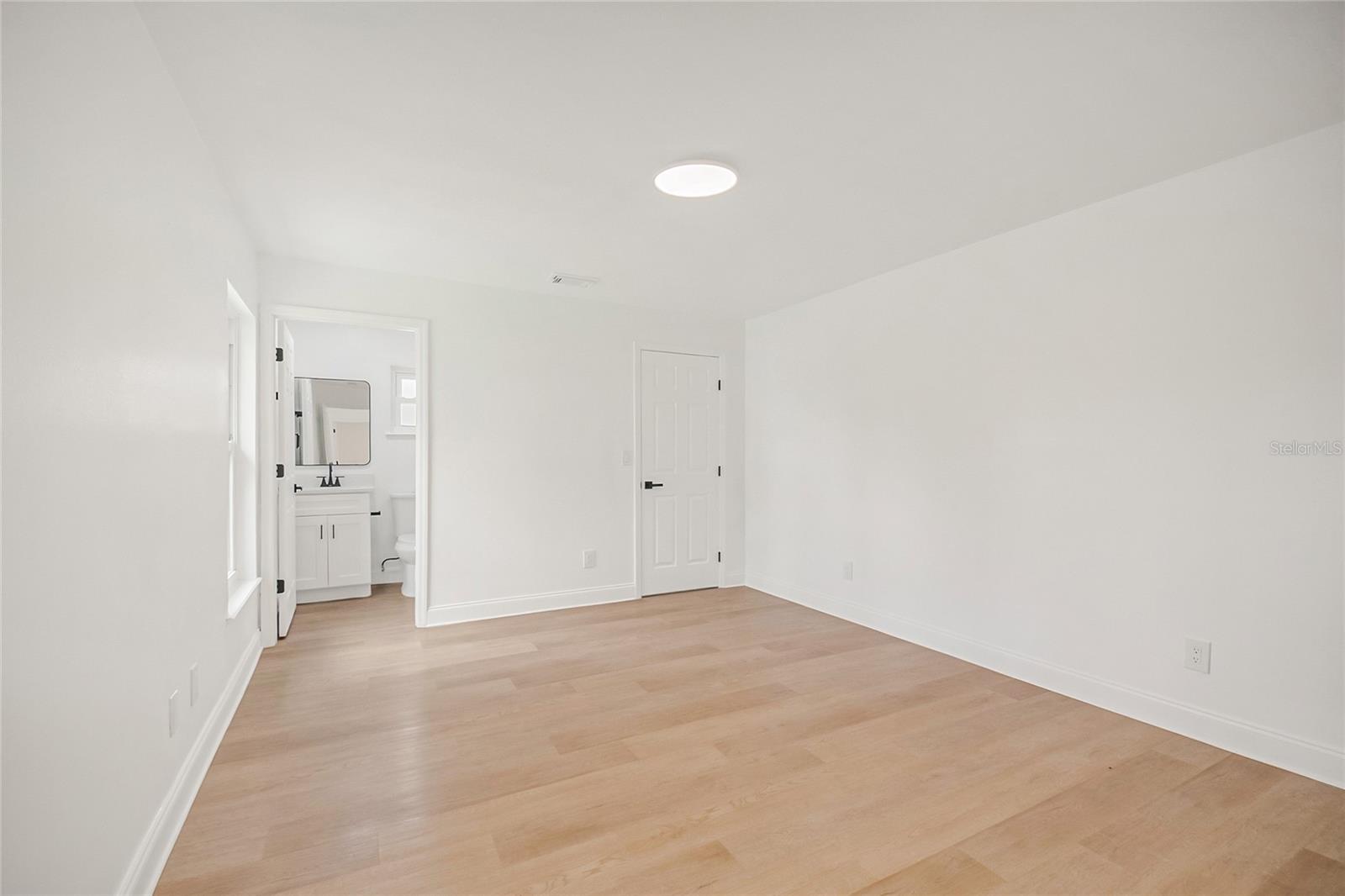 WESTSIDE MANOR SEC 03 - Residential