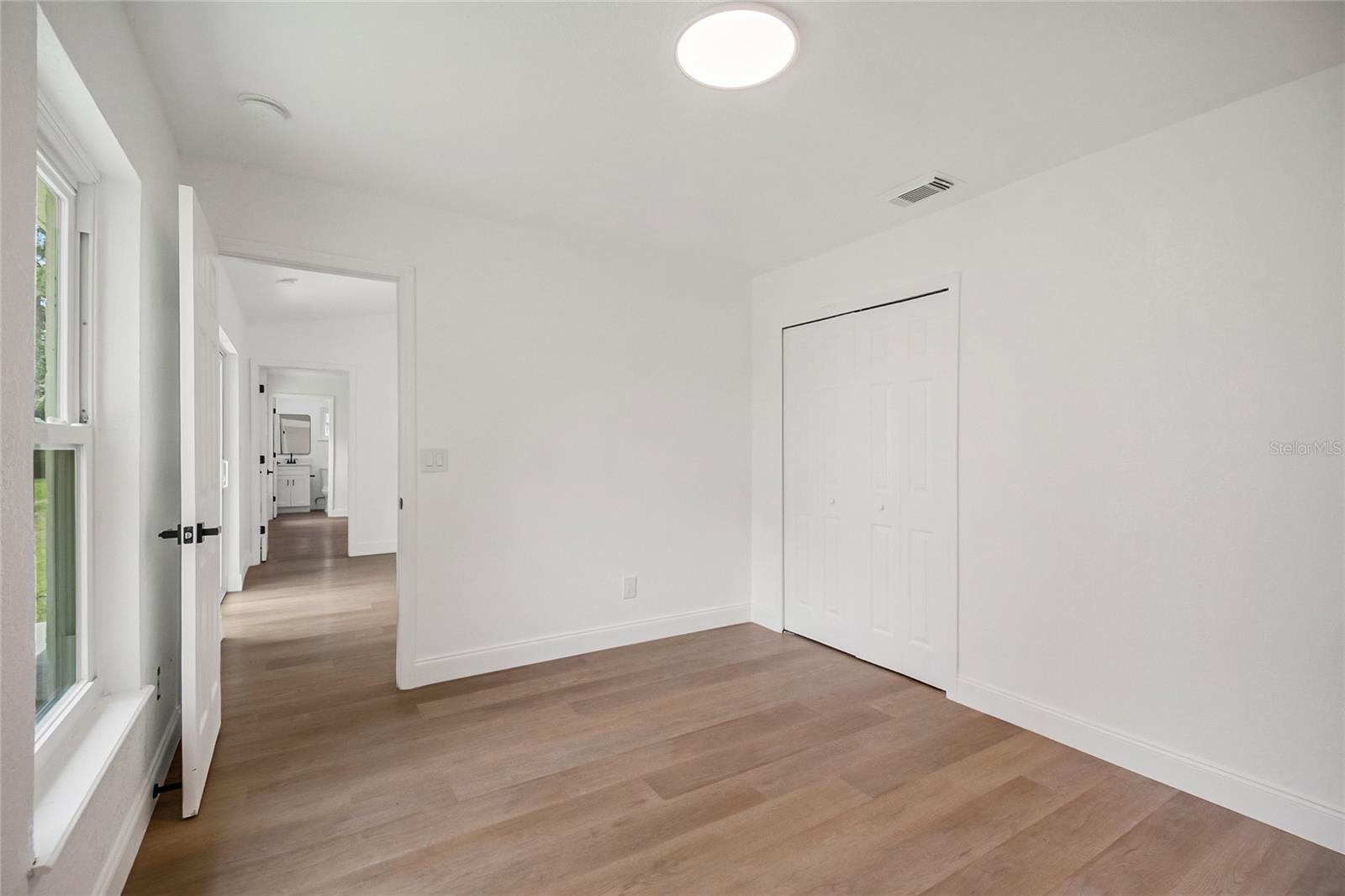 WESTSIDE MANOR SEC 03 - Residential