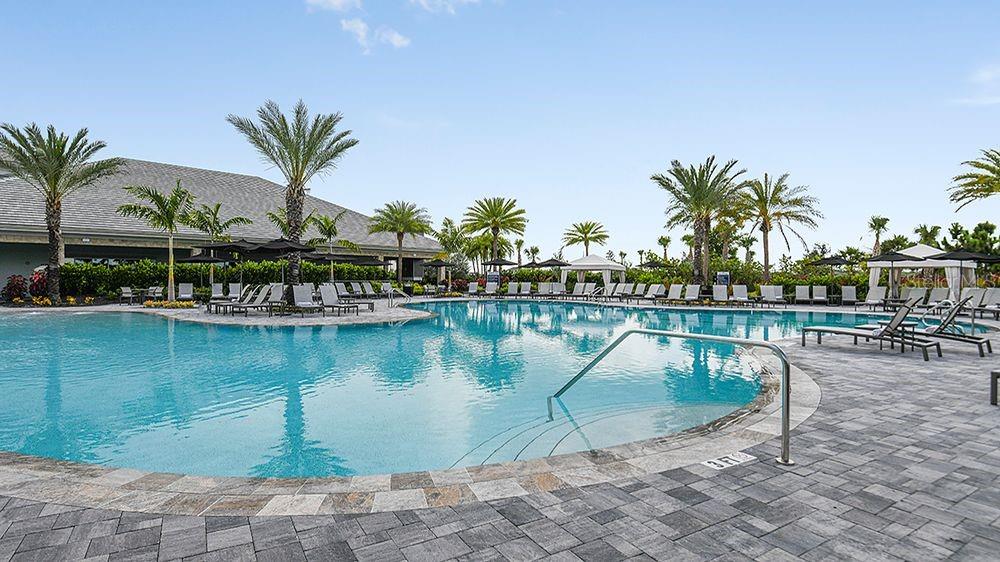 AZARIO ESPLANADE - Residential