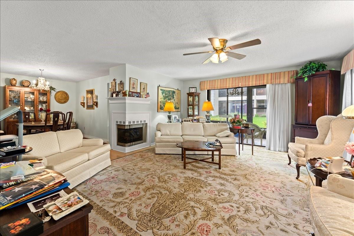 CARROLLWOOD VILL CHASE PH 6 - Residential