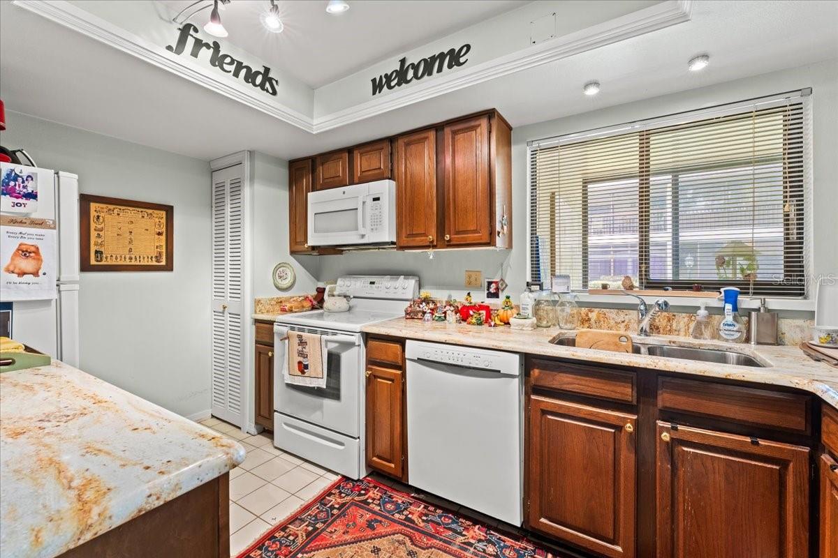 CARROLLWOOD VILL CHASE PH 6 - Residential
