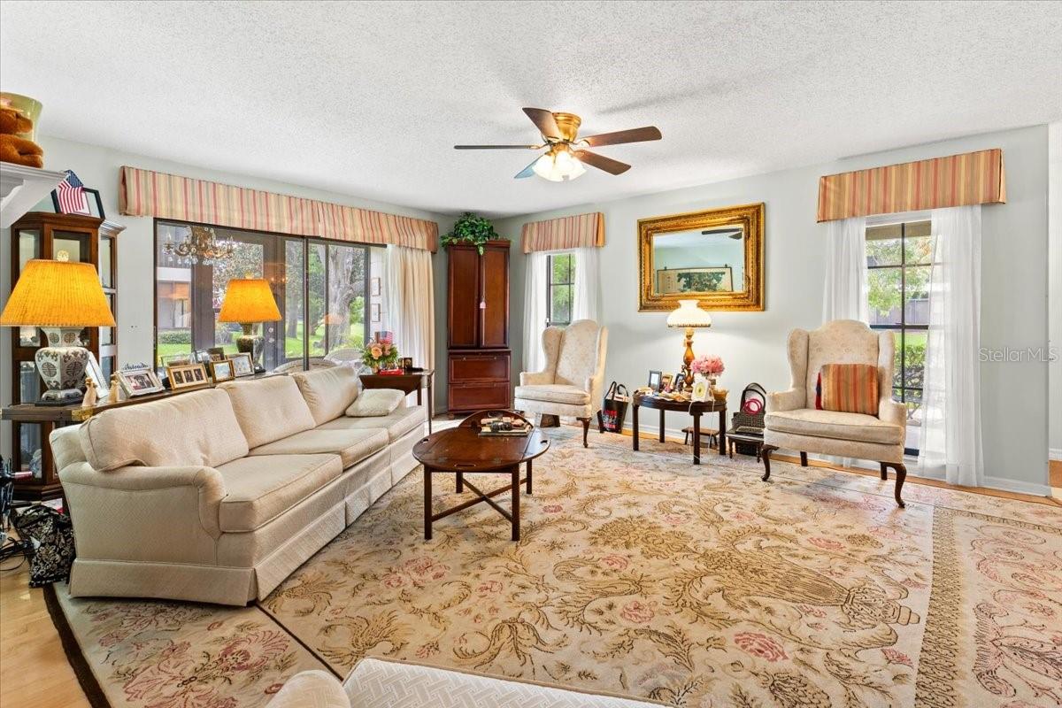 CARROLLWOOD VILL CHASE PH 6 - Residential