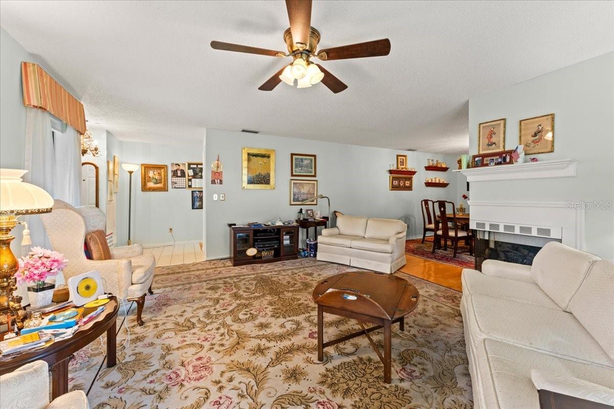 CARROLLWOOD VILL CHASE PH 6 - Residential
