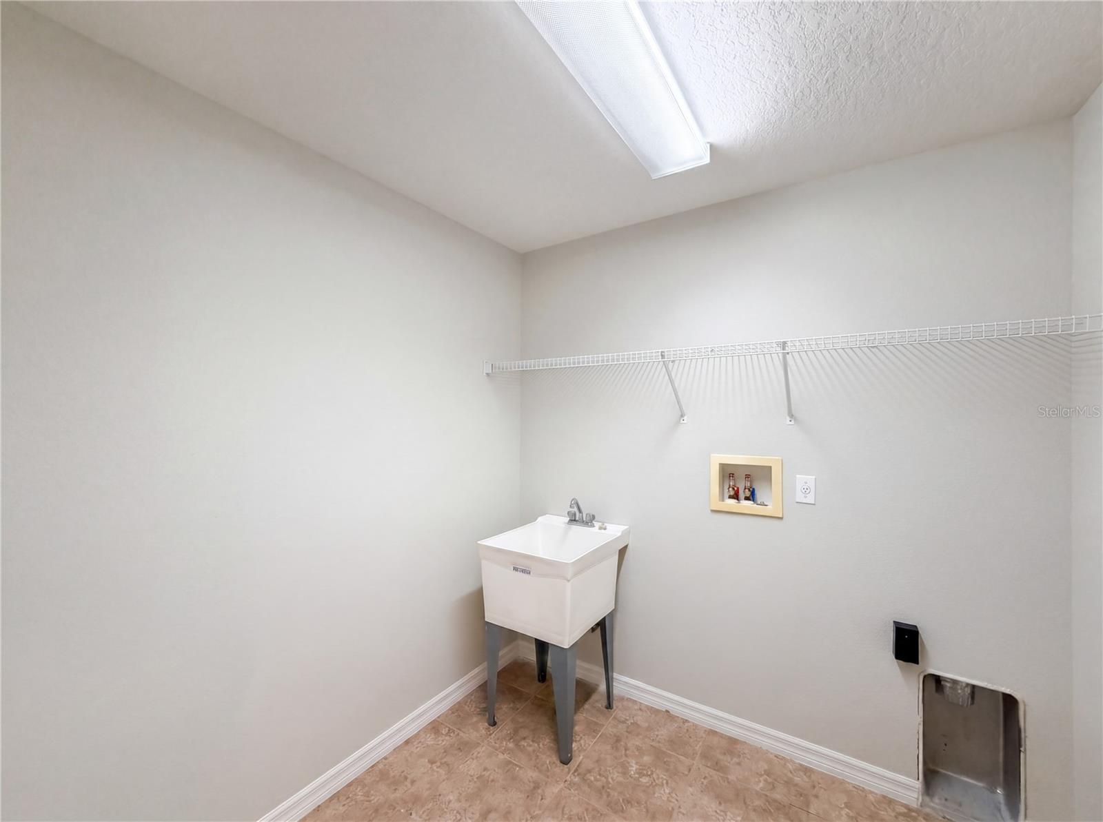 ESTATES AUBURNDALE PH 02 - Residential