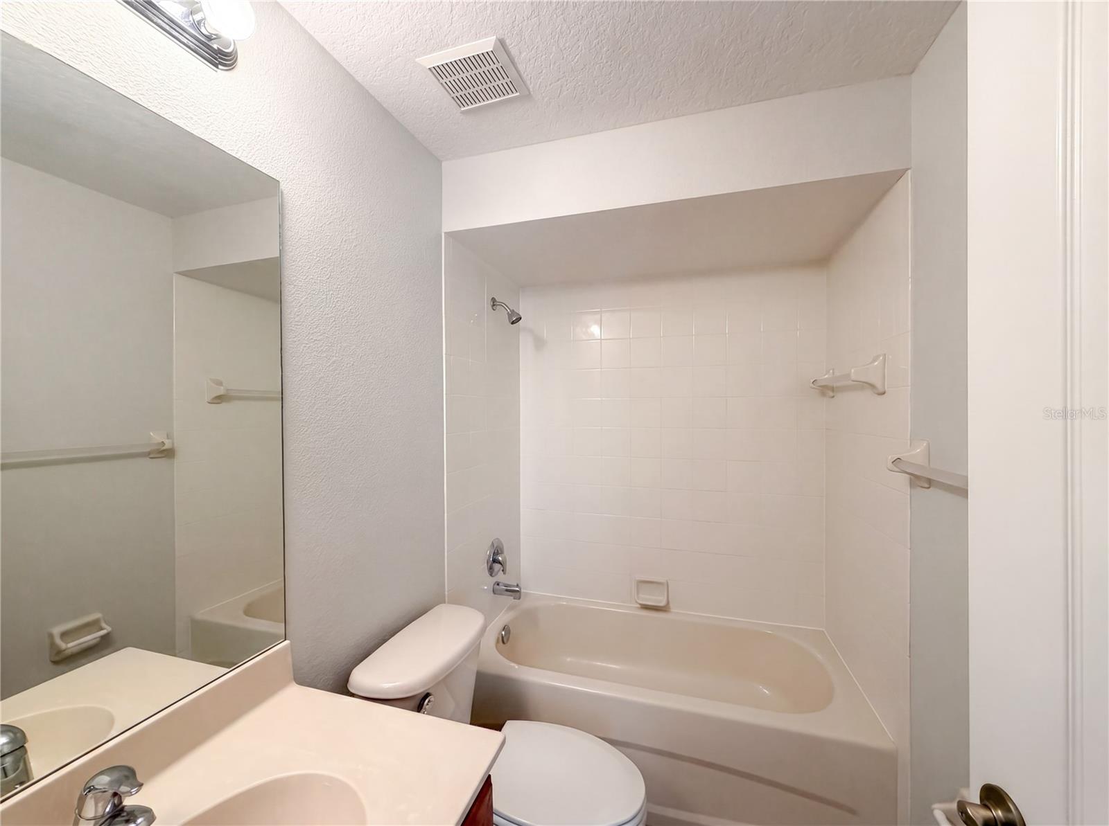 ESTATES AUBURNDALE PH 02 - Residential