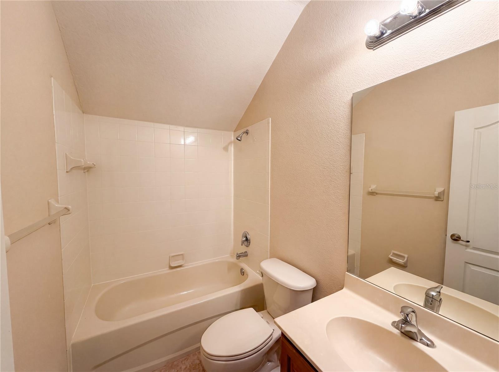 ESTATES AUBURNDALE PH 02 - Residential