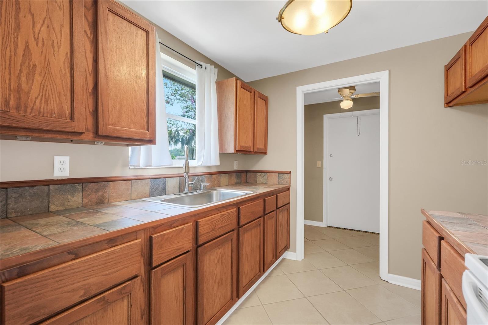 DELTONA LAKES UNIT 20 - Residential