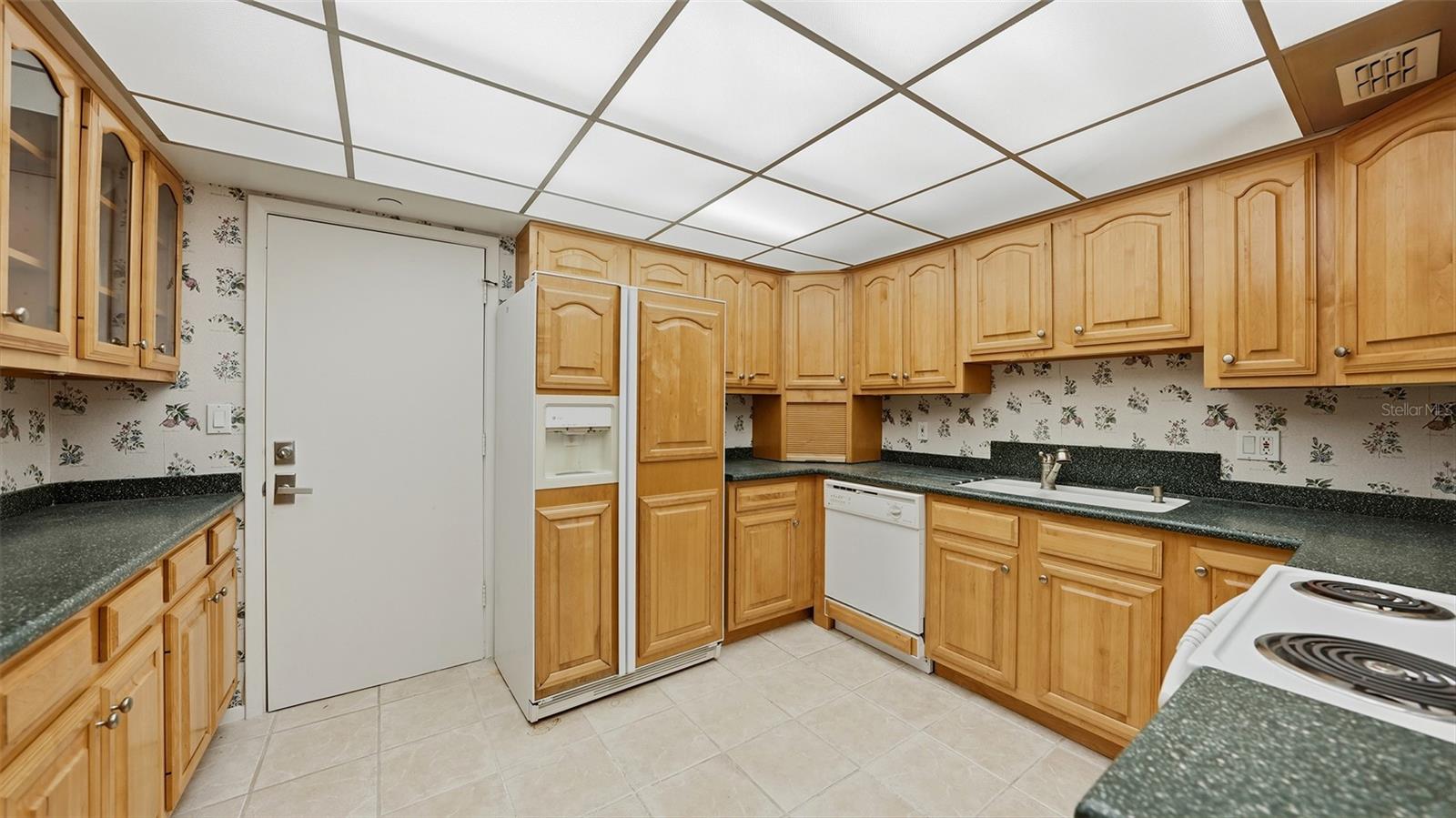 ISLANDER CLUB OF LONGBOAT - Residential