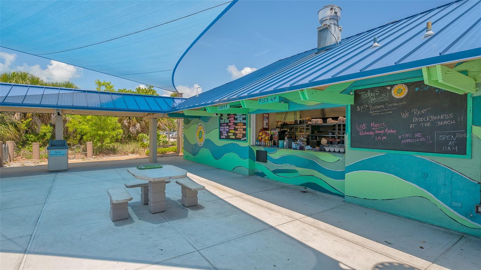 ISLANDER CLUB OF LONGBOAT - Residential
