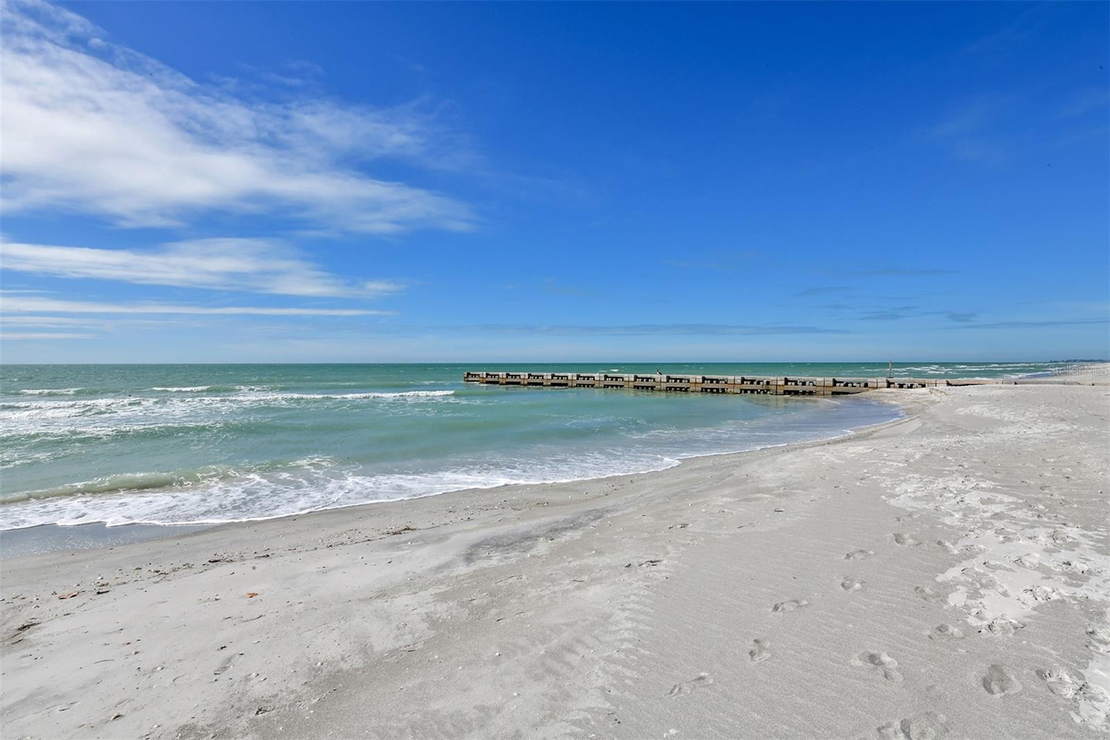 ISLANDER CLUB OF LONGBOAT - Residential