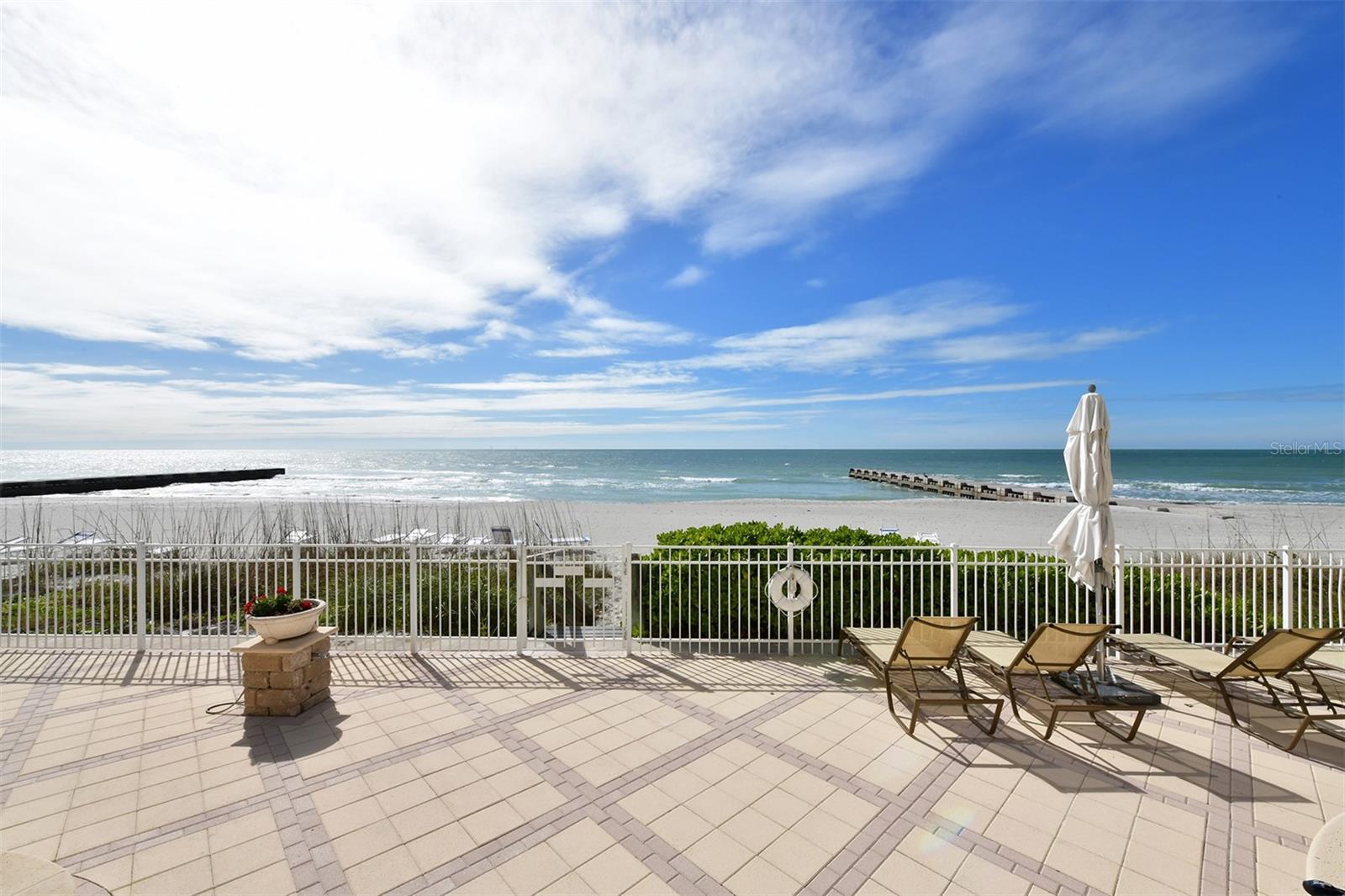 ISLANDER CLUB OF LONGBOAT - Residential