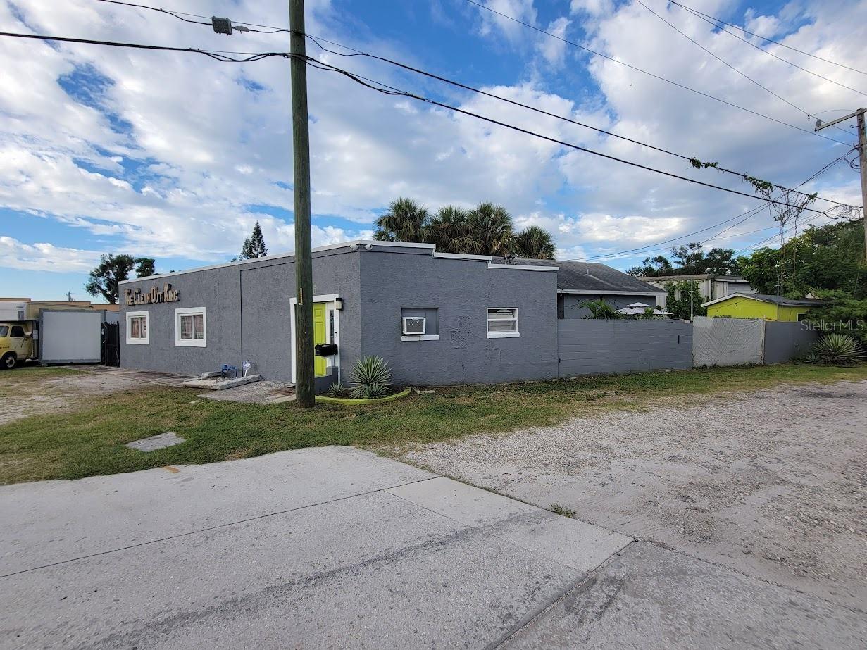 FAIRFIELD HEIGHTS - Commercial Sale
