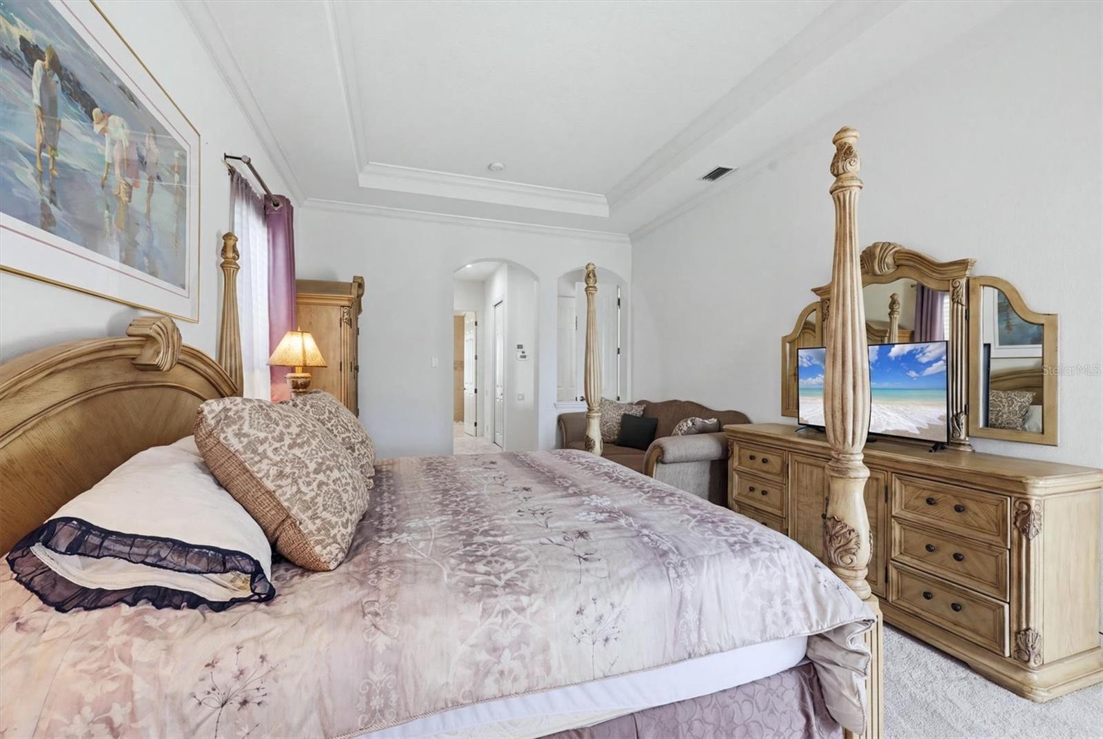 PELICAN POINTE GOLF & COUNTRY - Residential