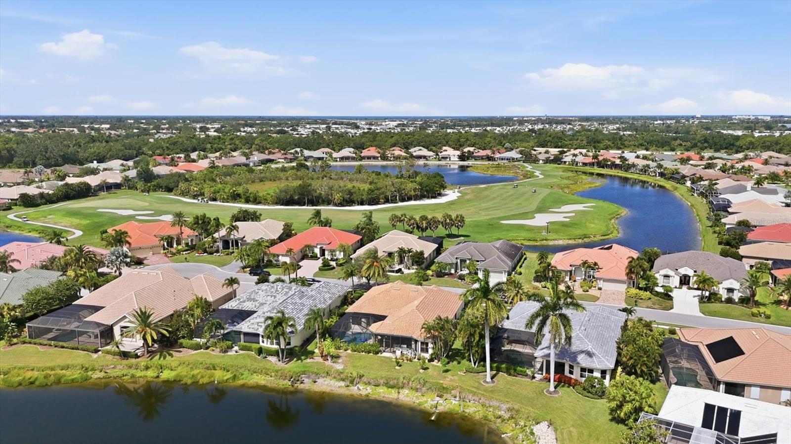 PELICAN POINTE GOLF & COUNTRY - Residential